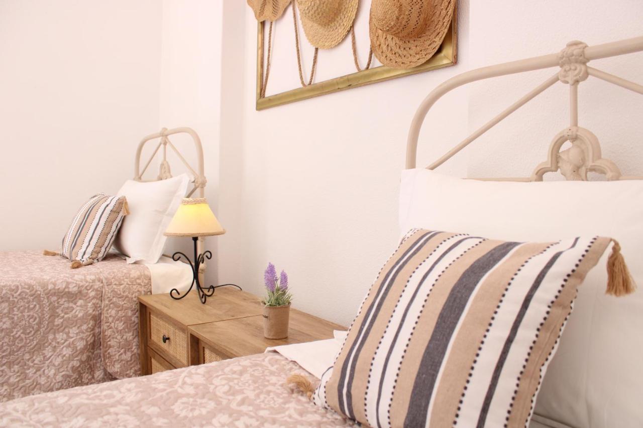 Stardust Of Adamas apart 2 Apartment Bagian luar foto